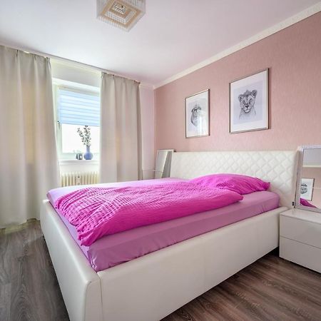 Anyroomdirect Private Apartments Near Hannover Exhibition Room Agency Kültér fotó