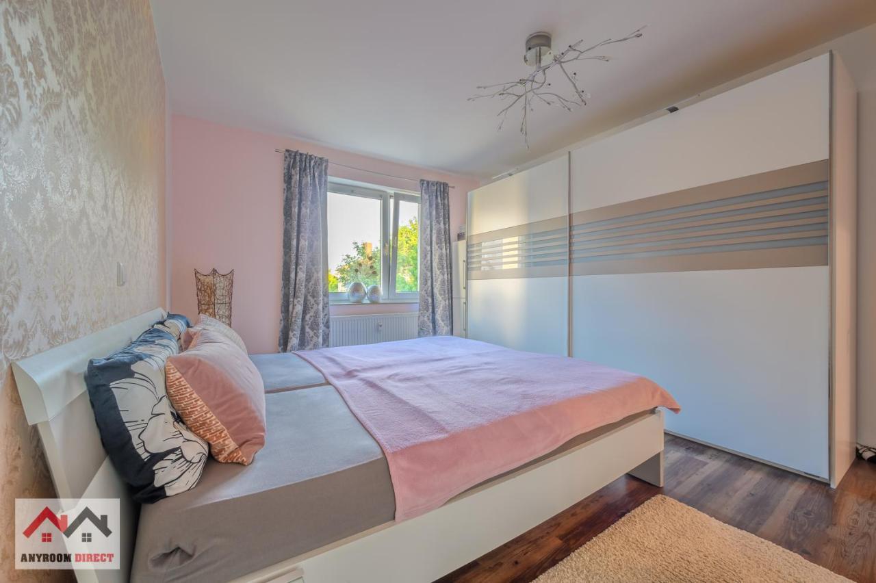Anyroomdirect Private Apartments Near Hannover Exhibition Room Agency Kültér fotó